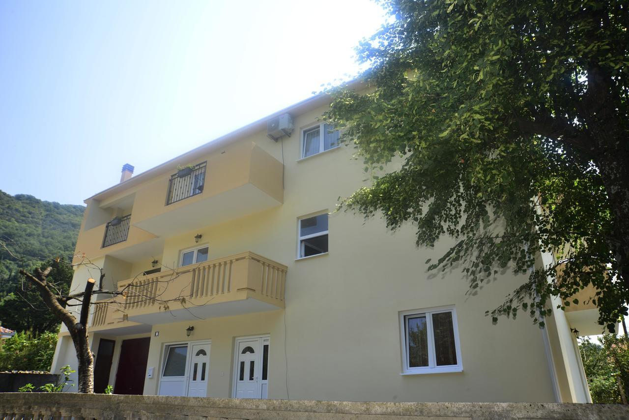 Apartman Bradasevic Tivat Exterior foto