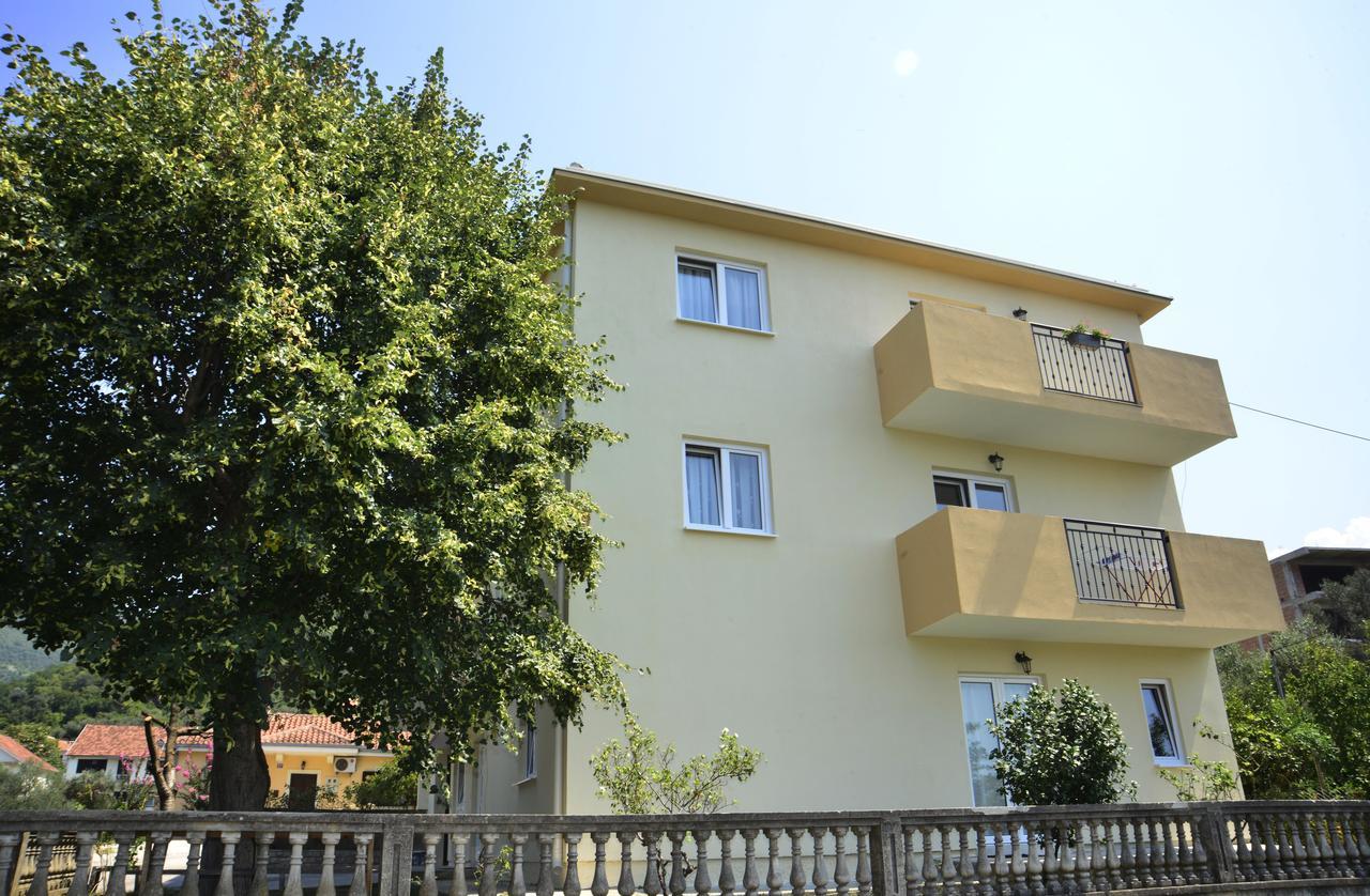 Apartman Bradasevic Tivat Exterior foto