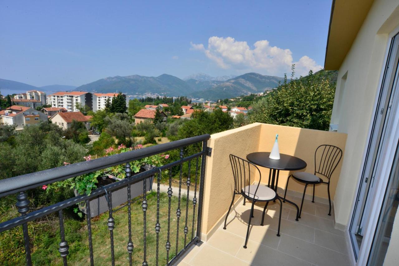 Apartman Bradasevic Tivat Exterior foto