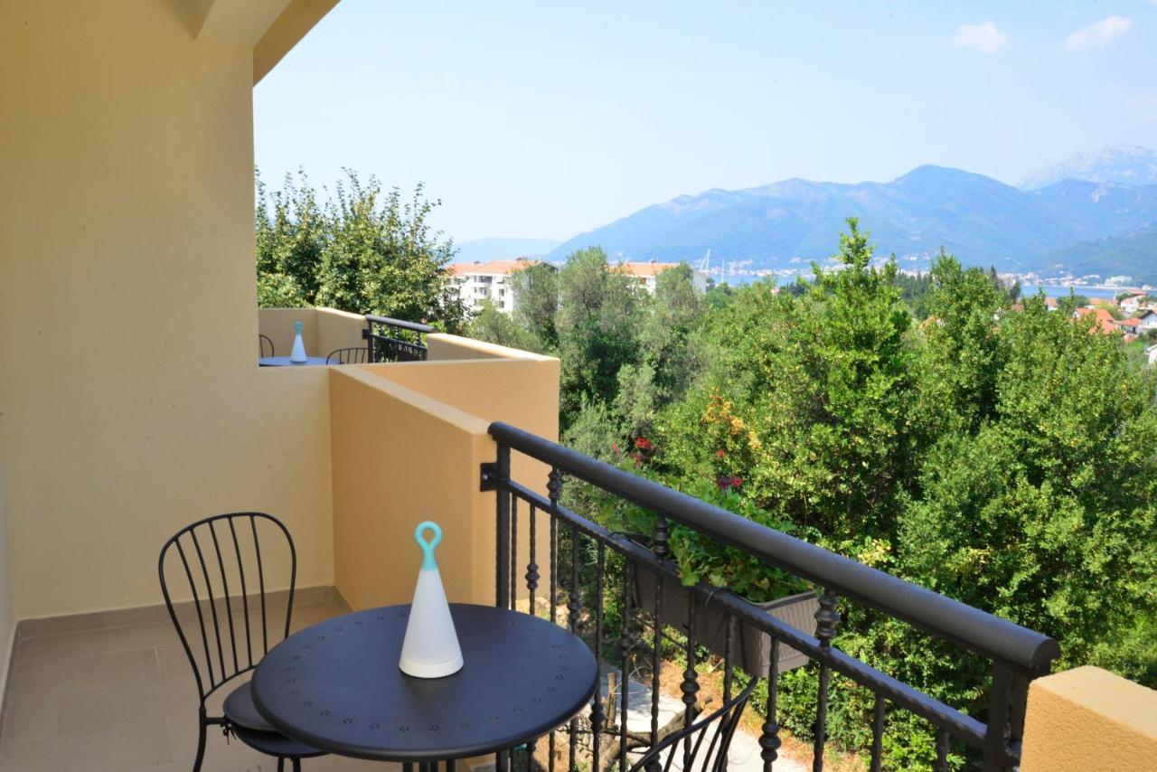 Apartman Bradasevic Tivat Exterior foto