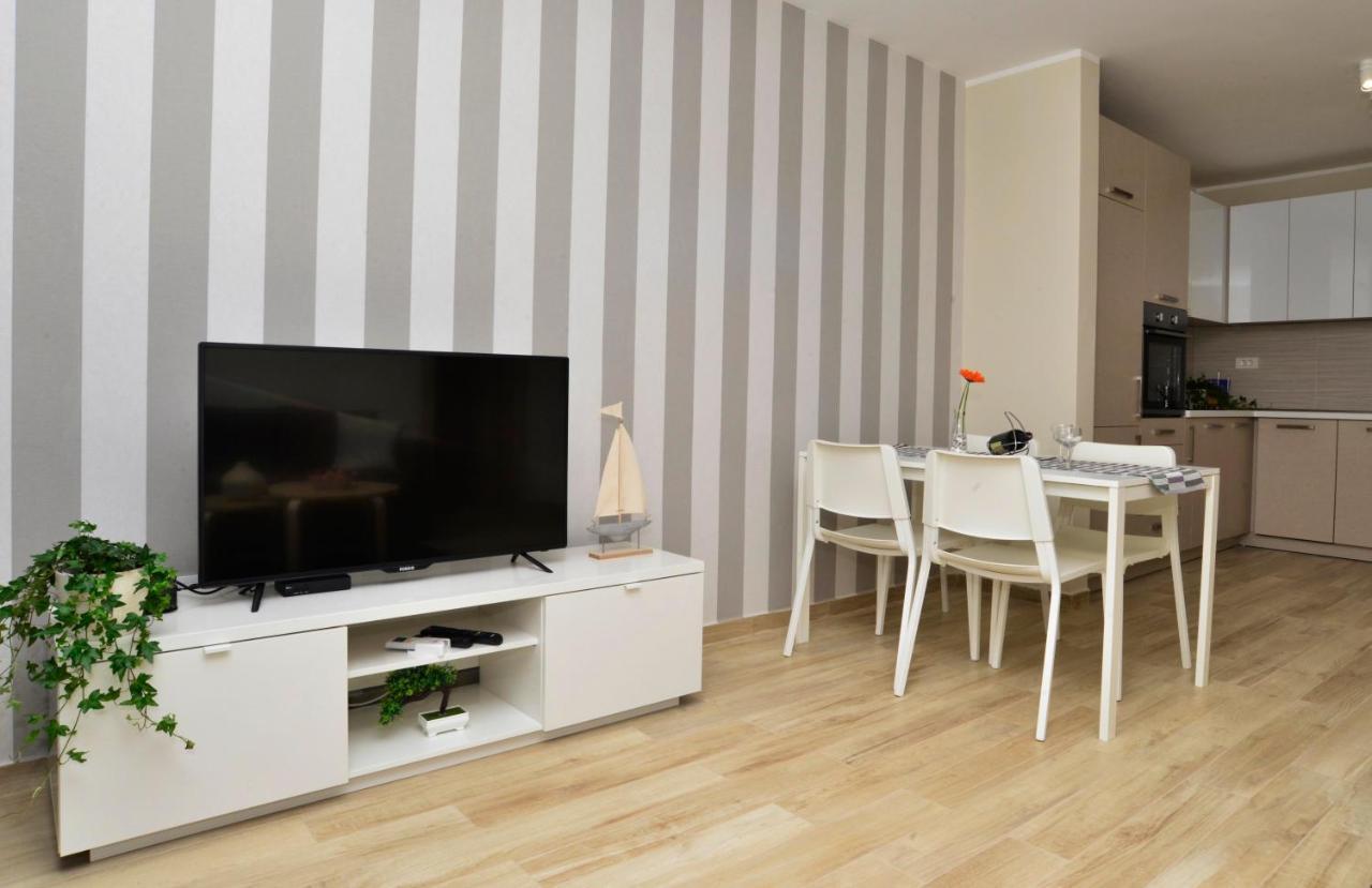 Apartman Bradasevic Tivat Exterior foto