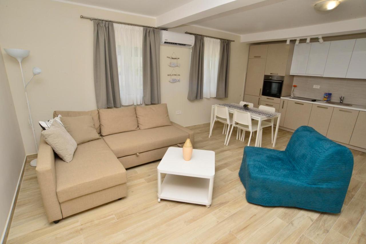 Apartman Bradasevic Tivat Exterior foto