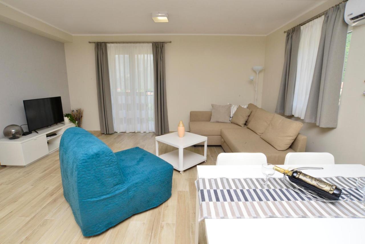 Apartman Bradasevic Tivat Exterior foto